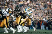 Terry Bradshaw of the Pittsburgh Steelers1980's NFL Photo 84