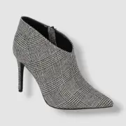Journee Collection Women's Black Plaid Demmi Pointed Toe Heeled Bootie Size 9