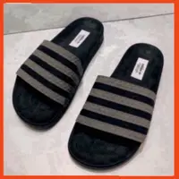 在飛比找蝦皮購物優惠-1 adidas 水平帶男士涼鞋,時尚男女皆宜的橡膠鞋底整盒