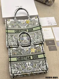 在飛比找Yahoo!奇摩拍賣優惠-【二手包包】提花 Dior Book Tote 是由 Chr