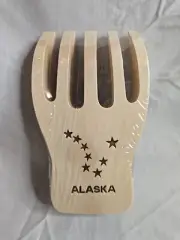 Alaska Outpost Grabbers Bear Claw Set Wooden Salad Pasta Serving Kitchen Set 2