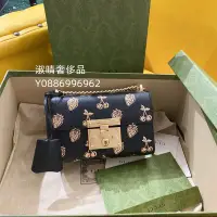 在飛比找Yahoo!奇摩拍賣優惠-Gucci 古馳 GG Padlock 草莓櫻花印花圖案 肩