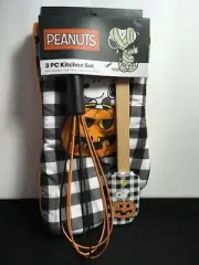 PEANUTS SNOOPY 3 PC KITCHEN SET HALLOWEEN PUMPKIN Oven Mitt-Spatula & Whisk NWT