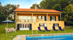 5 bedrooms house with private pool enclosed garden and wifi at Paredes de Coura