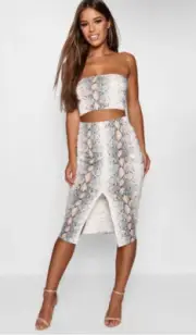 NWT- Boohoo Co-ord Skirt Set ( Snake print, front slit) Size 10