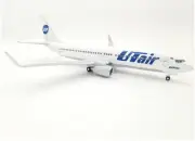 1:200 Hogan Wings UTAir Boeing B 737-800 NA 90384 Airplane Model