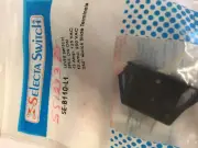 SS1233-BG LEVER SWITCH SPDT ON-ON 15A SELECTA NOS