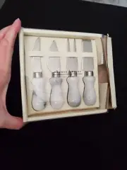 NIB Pier 1 Imports Marble Handled 18/8 Stainless Steel Cheese Knives - Set of 4