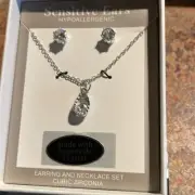 NEW! Teardrop Necklace & Earring Set Silver Overlay