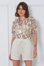 White Textured Shorts - Size 14, Women's Hw Short