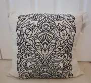 Pair Modern Southern Home 'Dory' Decorative Feather Down Pillow 20 x 20 NEW