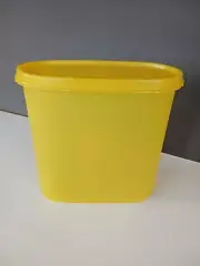 New Tupperware 1613 Modular Mate Storage Container 7.25 Cups With Lid Yellow