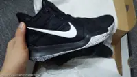 在飛比找Yahoo!奇摩拍賣優惠-Nike KYRIE 3 'BHM' 欧文3 黑人月 男子篮