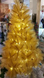 在飛比找樂天市場購物網優惠-6呎高級松針樹(金)(不含飾品、燈飾)，聖誕樹/聖誕佈置/聖