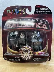MiniMates BATTLESTAR GALACTICA Capt. Kat Katraine & Heavy Assault Cylon - J1