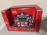 Coca Cola Town Square Collection- Ginny's Diner NEW GREAT CONDITION, LIGHTS WORK