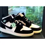 AIR JORDAN 1 MID WHITE BLACK 黑白熊貓 夜光底 運動籃球 男女 BQ6931-103 慢跑鞋