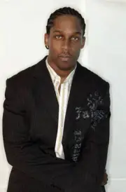 Lemar poses in the studio backstage at 958 Capital FMs Party In T- 2004 Photo 1