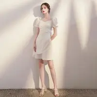 在飛比找ETMall東森購物網優惠-白色小禮服生日派對短款氣質洋裝