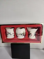 New Lenox Winter Greetings Candle Holders Set Of 3 Tealights Votives Vases NIB