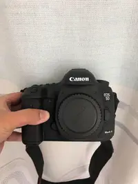 在飛比找Yahoo!奇摩拍賣優惠-佳能 eos 5d3 5d mark iii 全幅單反相機1