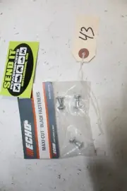 72 Echo OEM Maxi-Cut Blad Fastners (3 in Package) 215113