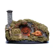 The Hobbit No16 Hill Lane Halloween Edition Hobbit Hole Diorama Figure Statue