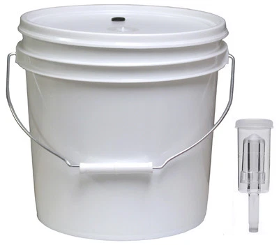 2 Gallon Fermenting Bucket w/Grommeted Lid & Airlock For Beer, Wine, Mead