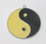 BLACK AND WHITE YING YANG SUNCATCHER (SUNCATCHERS)