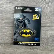 New Batman 32 GB USB Flash Drive 2.0 Emtec Keychain DC Comics WB Sheild