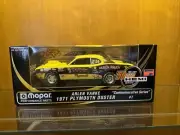 Ertl Arlen Vanke 1971 Plymouth Duster 1/18