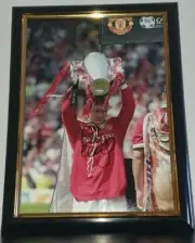 MANCHESTER UNITED - PAUL SCHOLES ORIGINAL HAND SIGNED PHOTO - ENGLAND
