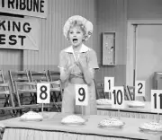 I Love Lucy Lucille Ball Baking Pies B/W 11x14 Photo