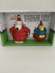 PEANUTS Snoopy & Woodstock Puffer Jacket Salt & Pepper Shaker Set Winter NEW