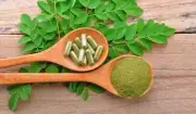 Moringa Oleifera 100% Organic 100 Capsules 1000mg 10:1 Equiv. to 10,000mg