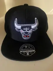 Chicago Bulls 7 1/2 Fitted Hat Mitchell And Ness