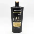 TRESemme Ultimate Hydration Moisture Complex Shampoo (22oz / 650ml) Pack of 1