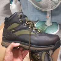 在飛比找蝦皮購物優惠-4折Timberland 中筒鞋gore-tex 全新