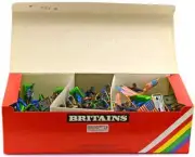 Britains Deetail Federal Infantry - 48 Figures - # 7450 mint in counter pack