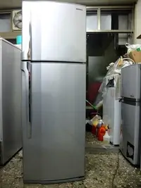 在飛比找Yahoo!奇摩拍賣優惠-toshiba 東芝 230公升 中雙門冰箱 二手冰箱 小鮮