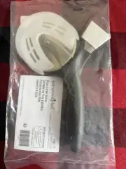 NEW Open Package PAMPERED CHEF PIZZA & CRUST CUTTER #1303