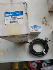 BENDIX SPEED SENSOR 800199 WS-20 065362 TRUCK TRAILER FORD IH HEAVY EQUIPMENT