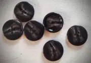 5/8" Brown Heavy Craft/Clothing Buttons
