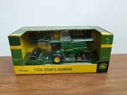 1/64 Ertl Farm Toy John Deere 7720 Titan II Combine With 3 Heads