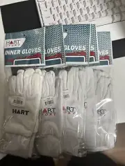 4x HART Boxing glove liners (small) white