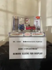 Code 3 2001 KB Toys Mack C Managers Pumper