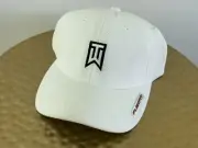 NOS Nike Golf Tiger Woods TW 2005 FlexFit Golf Hat White Size M/L Dri-Fit NEW