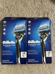 2 Gillette ProGlide Chill Men’s 1 Razor Handle + 2 Blade Refills