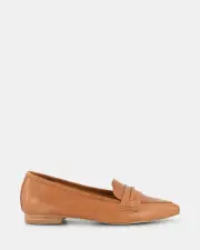 Shelly Shen Marvel/Brandy Womens Casuals 09