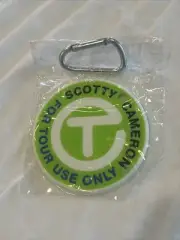 NEW SCOTTY CAMERON LIME GREEN & WHITE CIRCLE T BAG TAG / PUTTING DISC